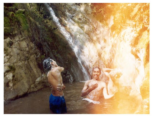Bañandonos!